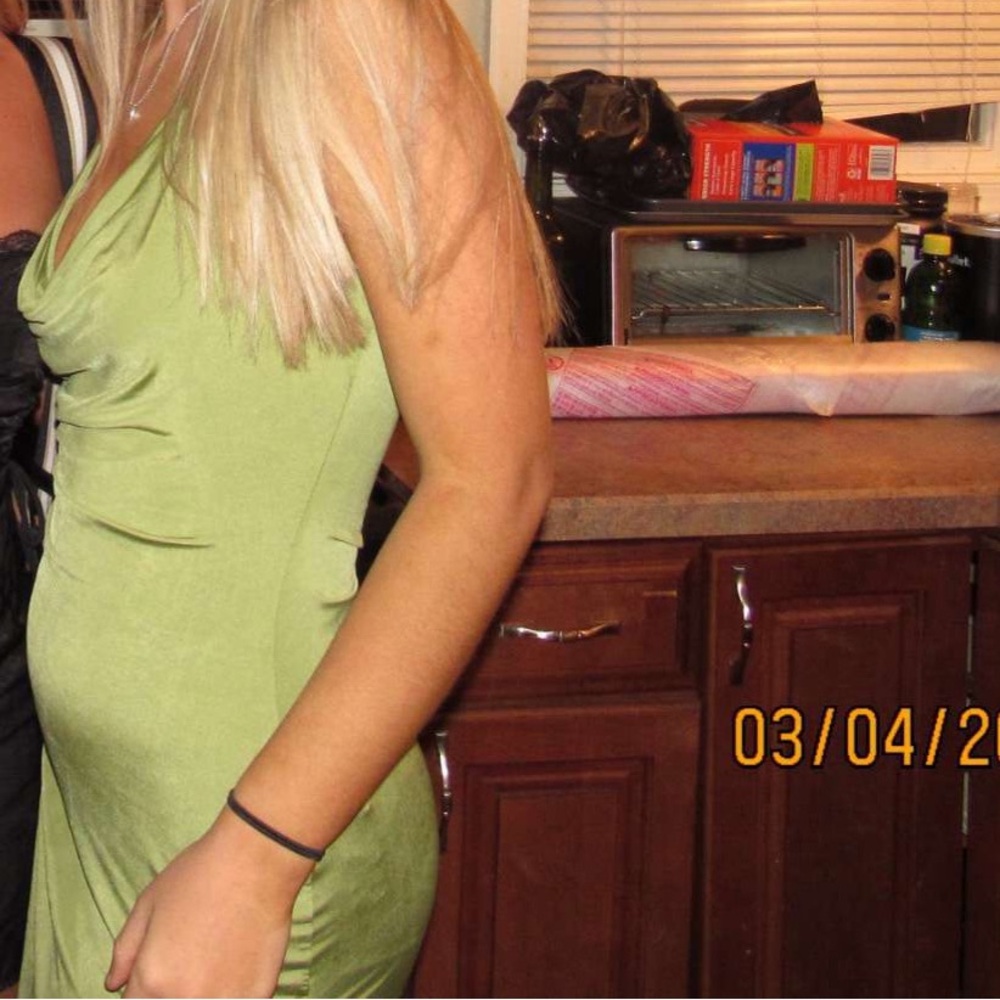 PrettyLittleThing Green Drape Dress - Picture 9 of 9